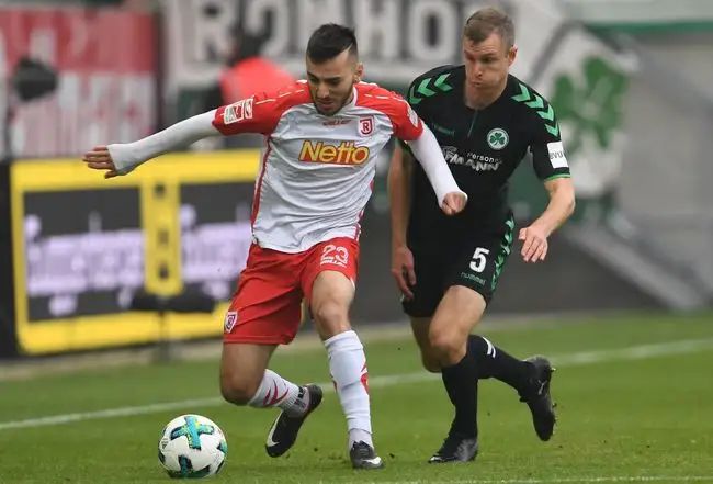 得他在今年 得他在今年