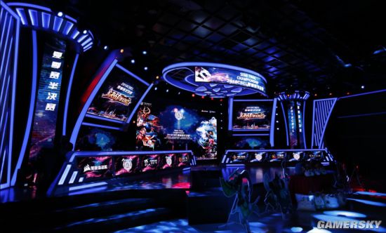 而在这个传 而在这个传