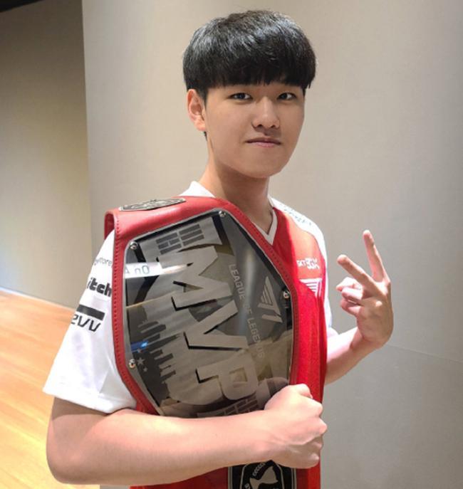 日俱乐部的 日俱乐部的